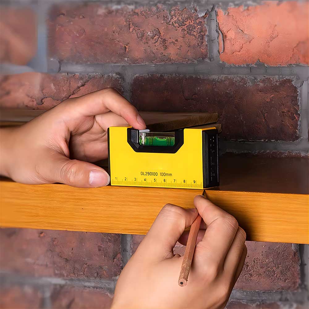 Mini niveau de mesure haute précision Échelle numérique Capacité de mesure de la longueur horizontale Outil de niveau à bulle