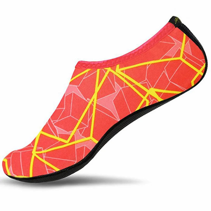 Chaussures aquatiques à séchage rapide pour hommes, chaussettes aquatiques légères à enfiler pour la plage, la piscine, le yoga et le surf, grande taille disponible