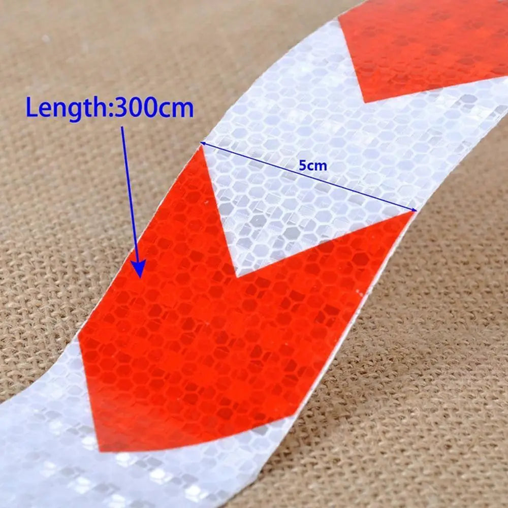30m*5cm Rubans Réfléchissants d'Avertissement Autocollants Décoratifs pour Sol de Garage Moto Voiture Film Ruban Réflecteur de Sécurité pour Conduite de Nuit