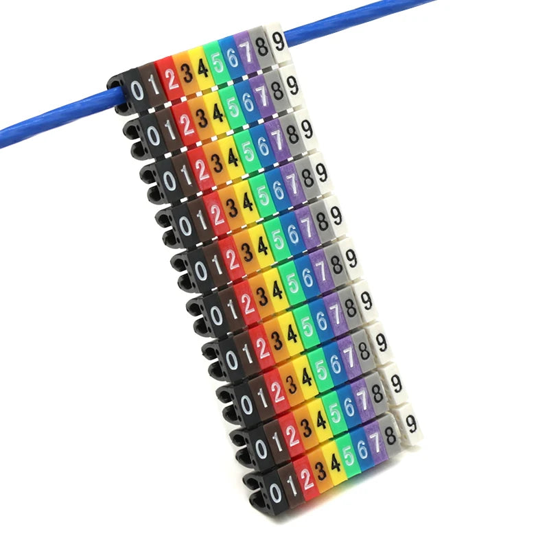Cable Markers : Étiquettes numérotées colorées pour l'identification des câbles réseau de 2 à 8 mm