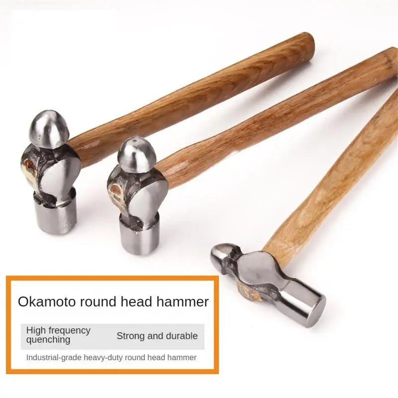 Kugelhammer aus Kohlenstoffstahl und stoßfester Holzgriff